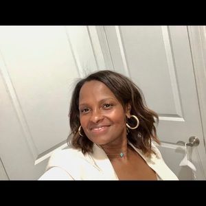 Meet your Posher, Indira